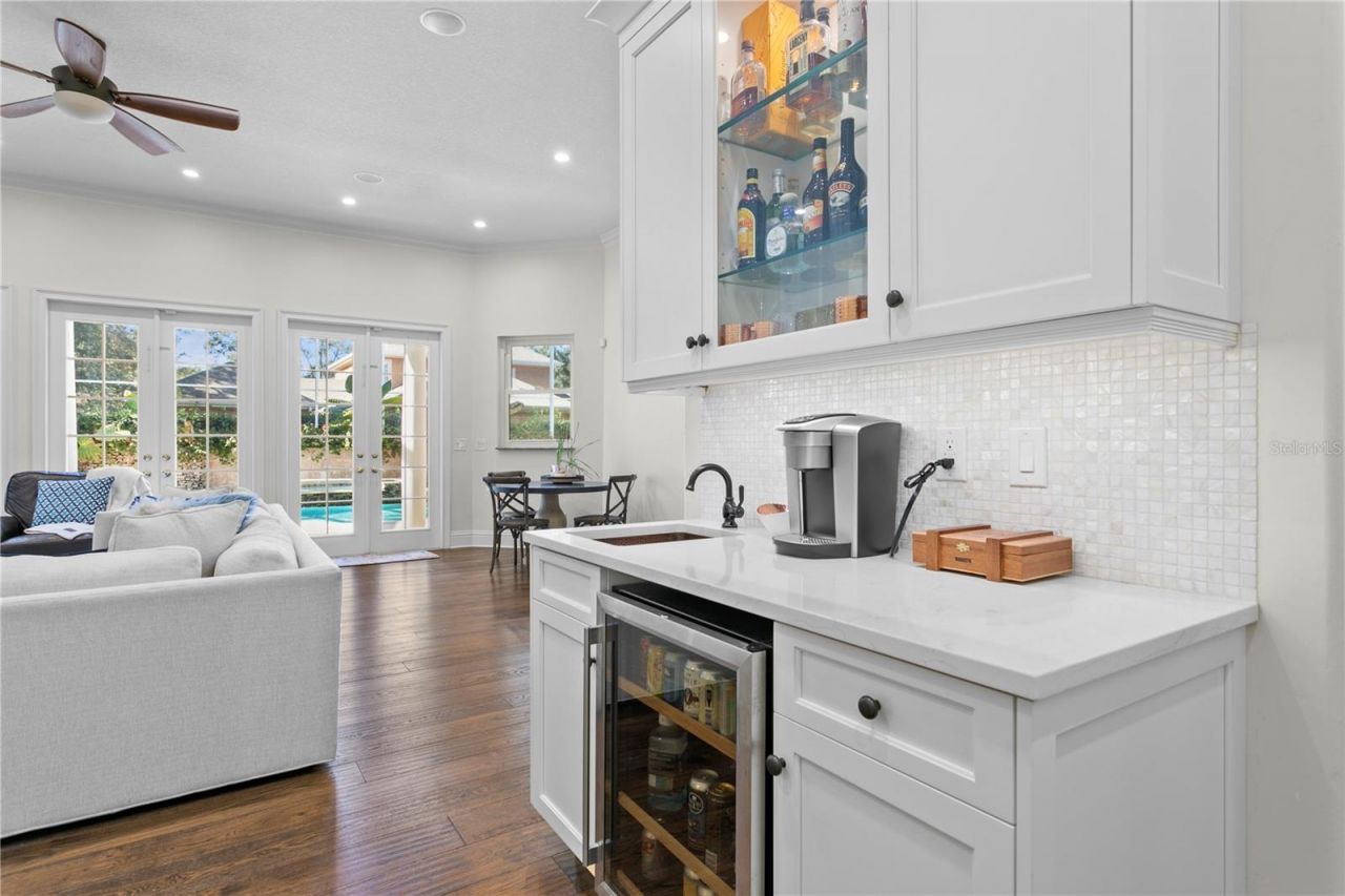 17027 Candeleda De Avila, Tampa, FL 33613 Photo