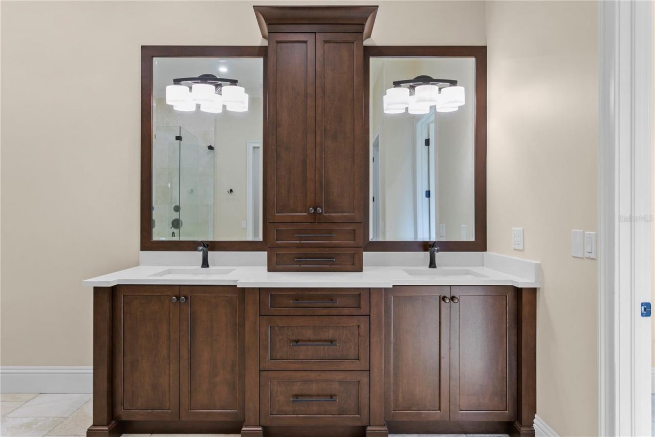17027 Candeleda De Avila, Tampa, FL 33613 Photo