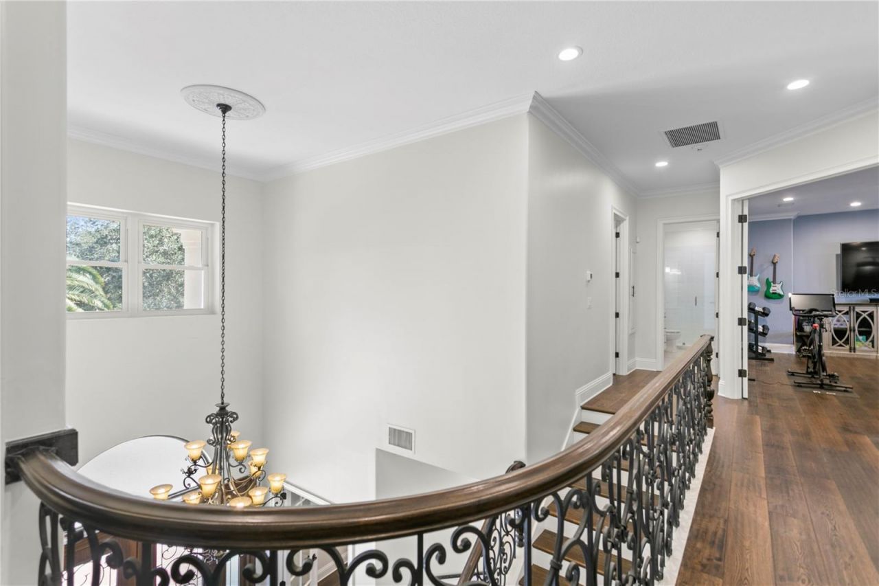 17027 Candeleda De Avila, Tampa, FL 33613 Photo