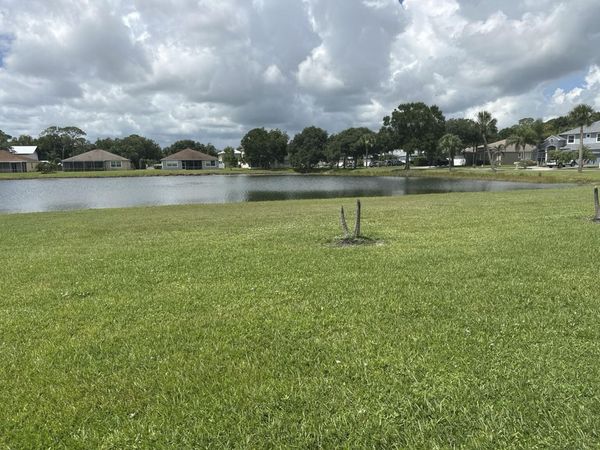 6075 46th Lane, Vero Beach, FL 32967