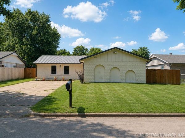 21410 E 31st Place S, Broken Arrow, OK 74014
