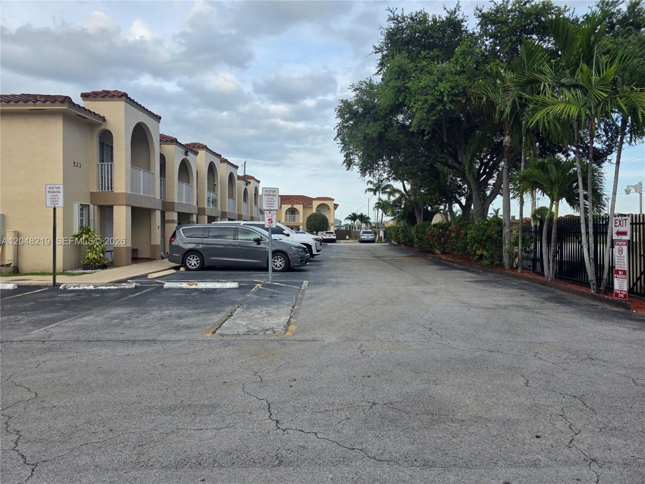 523 W 68th St , Unit 5, Hialeah, FL 33014 Photo