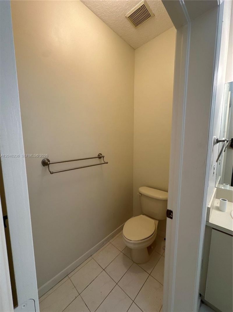 4952 Tradewinds Ter, Unit 506, Fort Lauderdale, FL 33312 Photo
