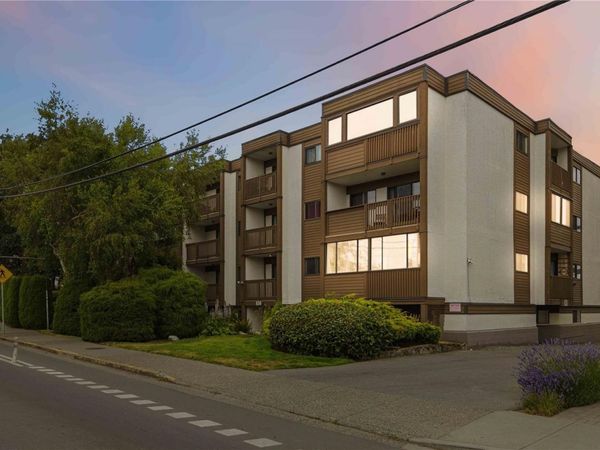 830 Esquimalt Rd, Unit #304, Esquimalt, BC V9A 3M4