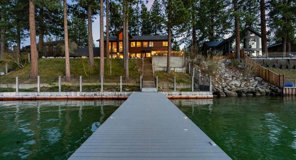 753 Lakeview Avenue, South Lake Tahoe, CA 96150 Photo