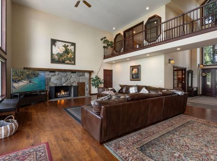 753 Lakeview Avenue, South Lake Tahoe, CA 96150 Photo