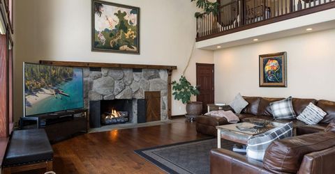 753 Lakeview Avenue, South Lake Tahoe, CA 96150 Photo