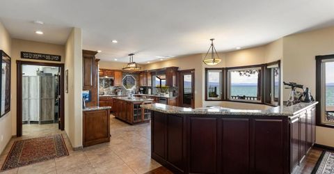 753 Lakeview Avenue, South Lake Tahoe, CA 96150 Photo