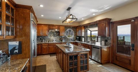 753 Lakeview Avenue, South Lake Tahoe, CA 96150 Photo