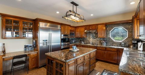 753 Lakeview Avenue, South Lake Tahoe, CA 96150 Photo