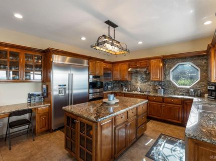 753 Lakeview Avenue, South Lake Tahoe, CA 96150 Photo