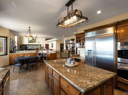 753 Lakeview Avenue, South Lake Tahoe, CA 96150 Photo