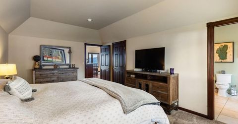 753 Lakeview Avenue, South Lake Tahoe, CA 96150 Photo