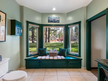 753 Lakeview Avenue, South Lake Tahoe, CA 96150 Photo