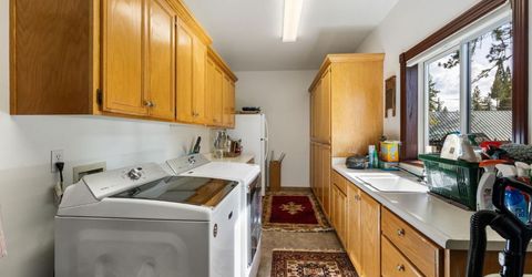 753 Lakeview Avenue, South Lake Tahoe, CA 96150 Photo