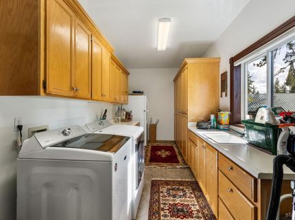 753 Lakeview Avenue, South Lake Tahoe, CA 96150 Photo