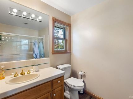 753 Lakeview Avenue, South Lake Tahoe, CA 96150 Photo