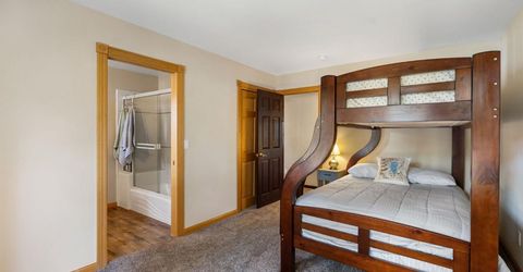 753 Lakeview Avenue, South Lake Tahoe, CA 96150 Photo