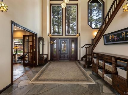 753 Lakeview Avenue, South Lake Tahoe, CA 96150 Photo
