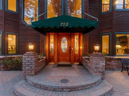 753 Lakeview Avenue, South Lake Tahoe, CA 96150 Photo