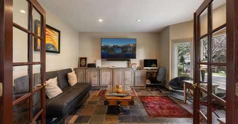 753 Lakeview Avenue, South Lake Tahoe, CA 96150 Photo