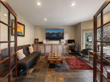 753 Lakeview Avenue, South Lake Tahoe, CA 96150 Photo
