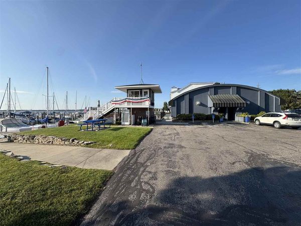 202 Ferry Avenue, Unit 77, Charlevoix, MI 49720
