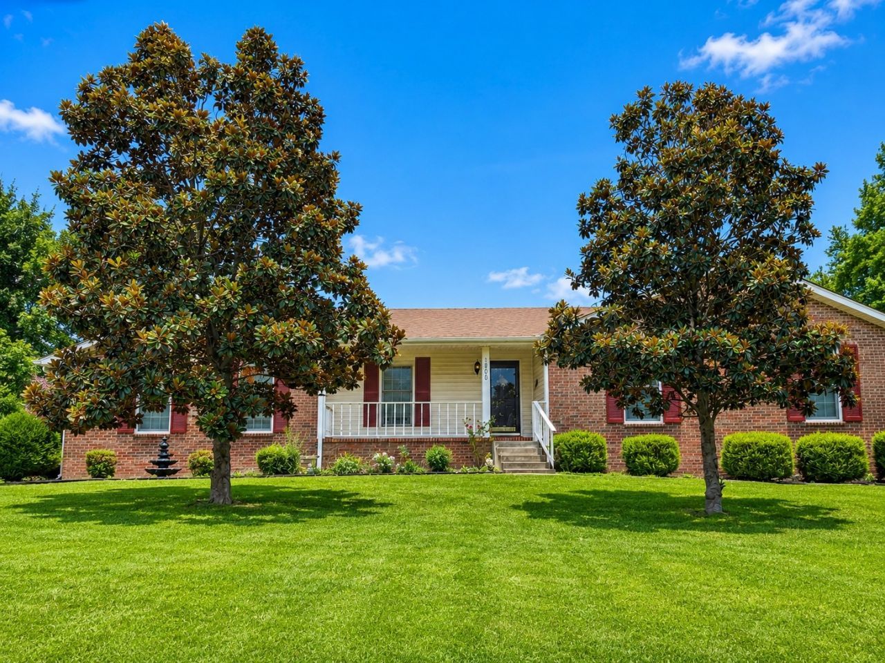 3300 Curtiswood Ln E Springfield, TN 37172
