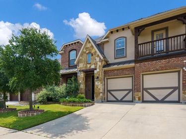 4328 Oak Chase Drive, Fort Worth, TX 76244