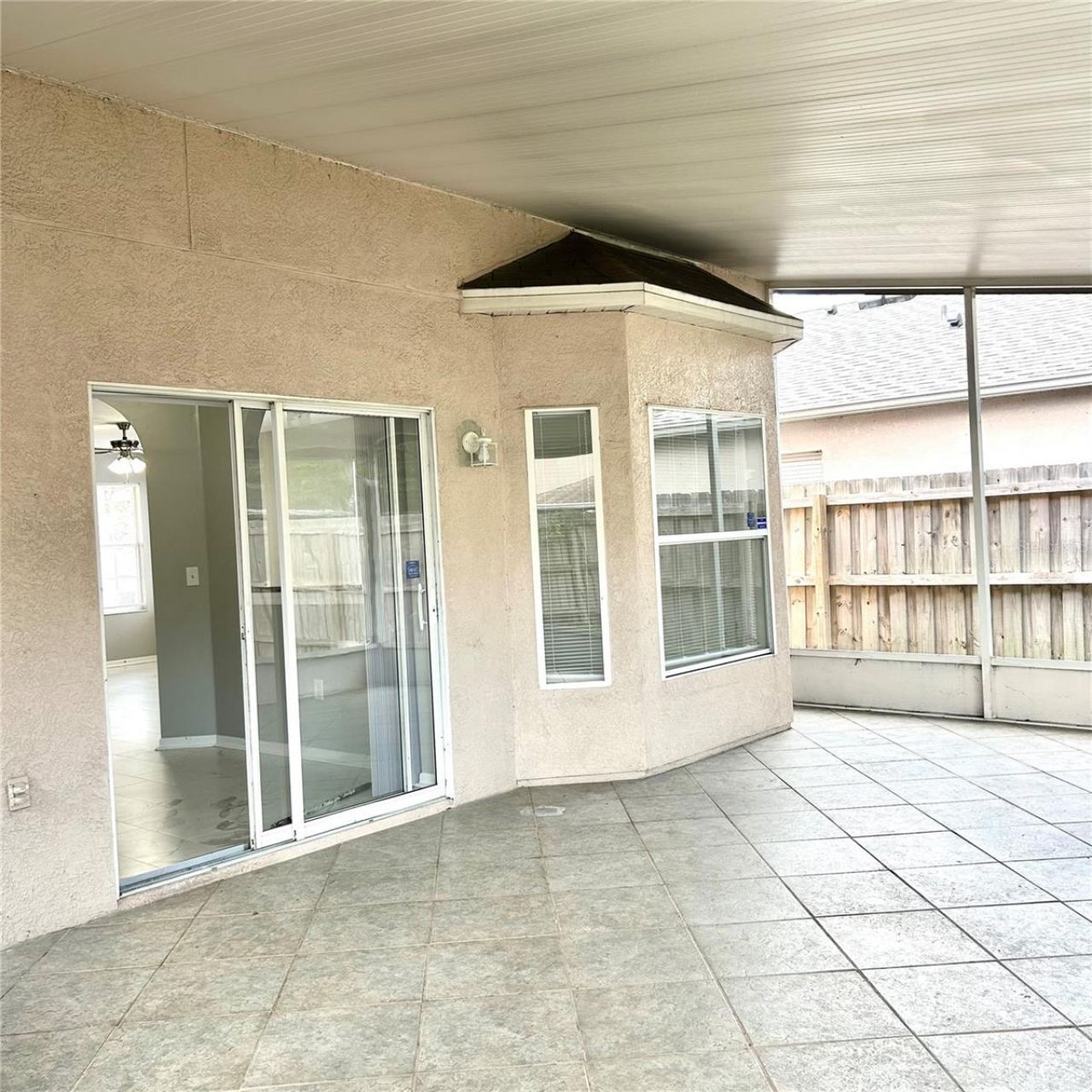 504 Maple Pointe Drive, Seffner, FL 33584 Photo
