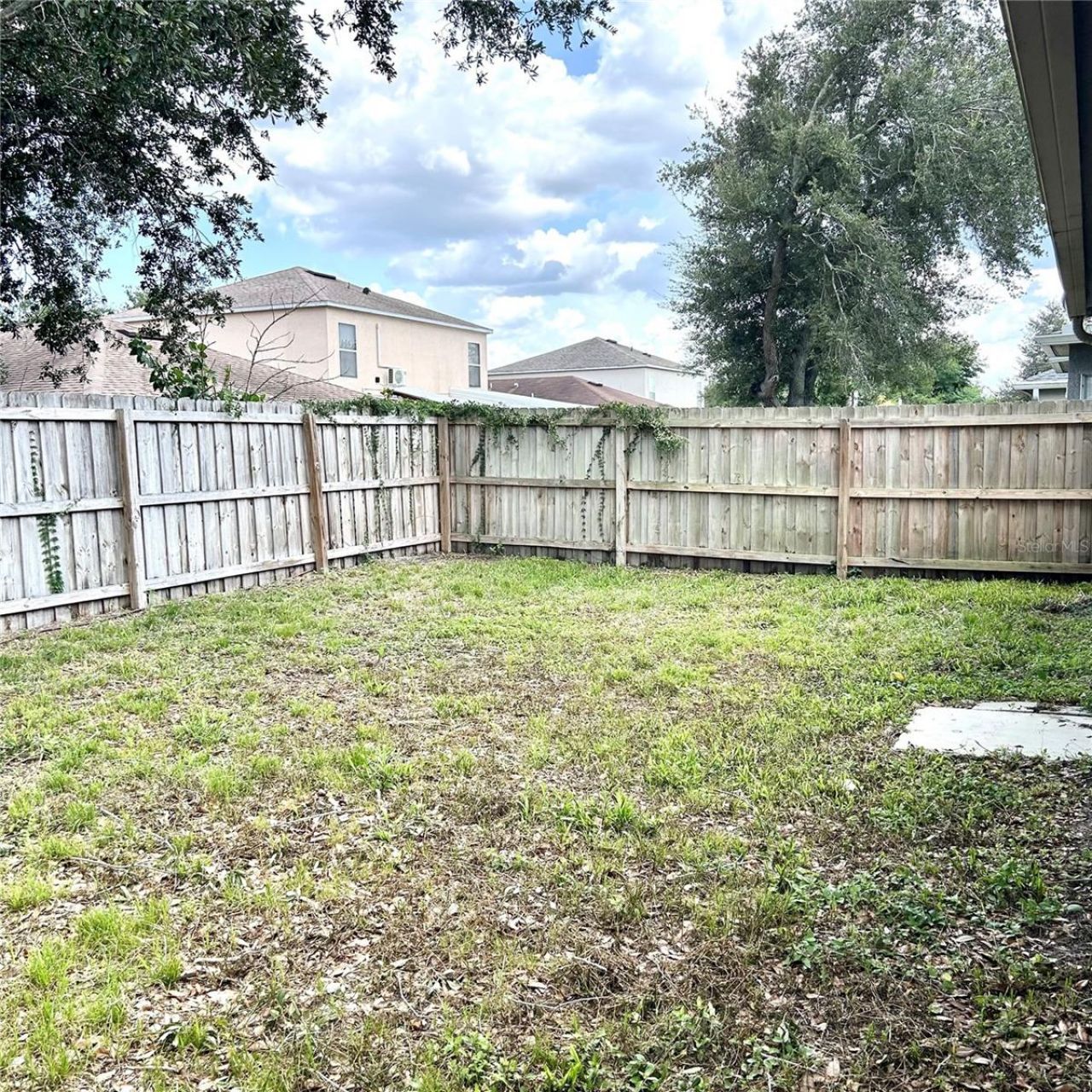 504 Maple Pointe Drive, Seffner, FL 33584 Photo