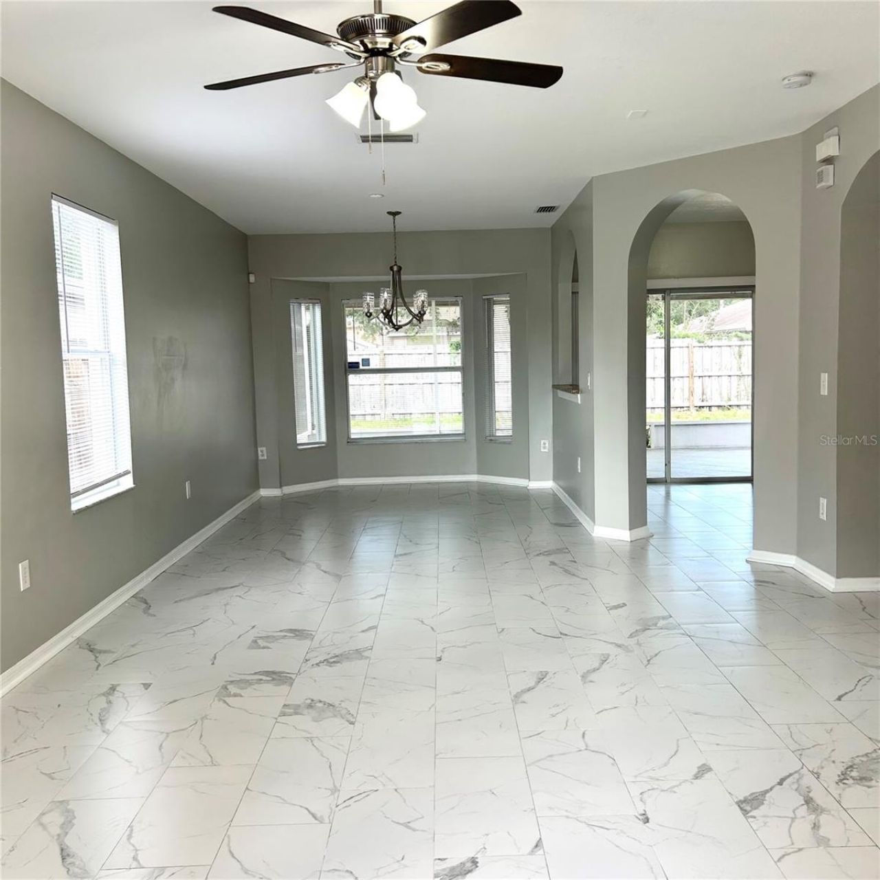 504 Maple Pointe Drive, Seffner, FL 33584 Photo