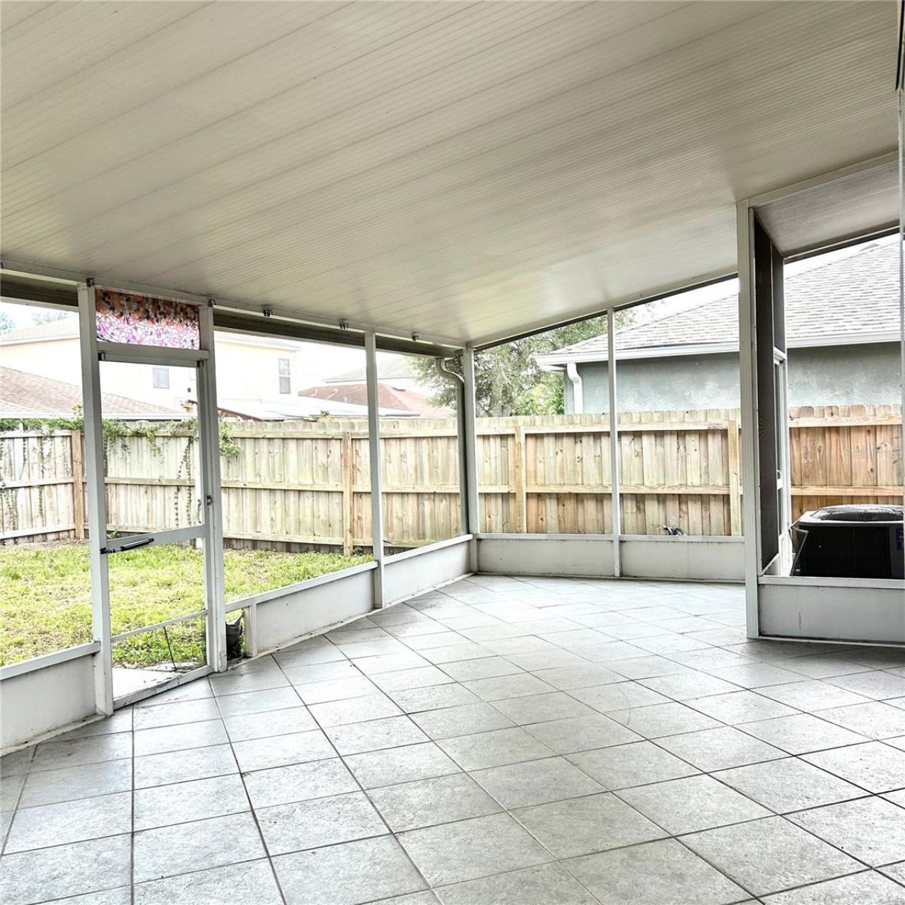 504 Maple Pointe Drive, Seffner, FL 33584 Photo
