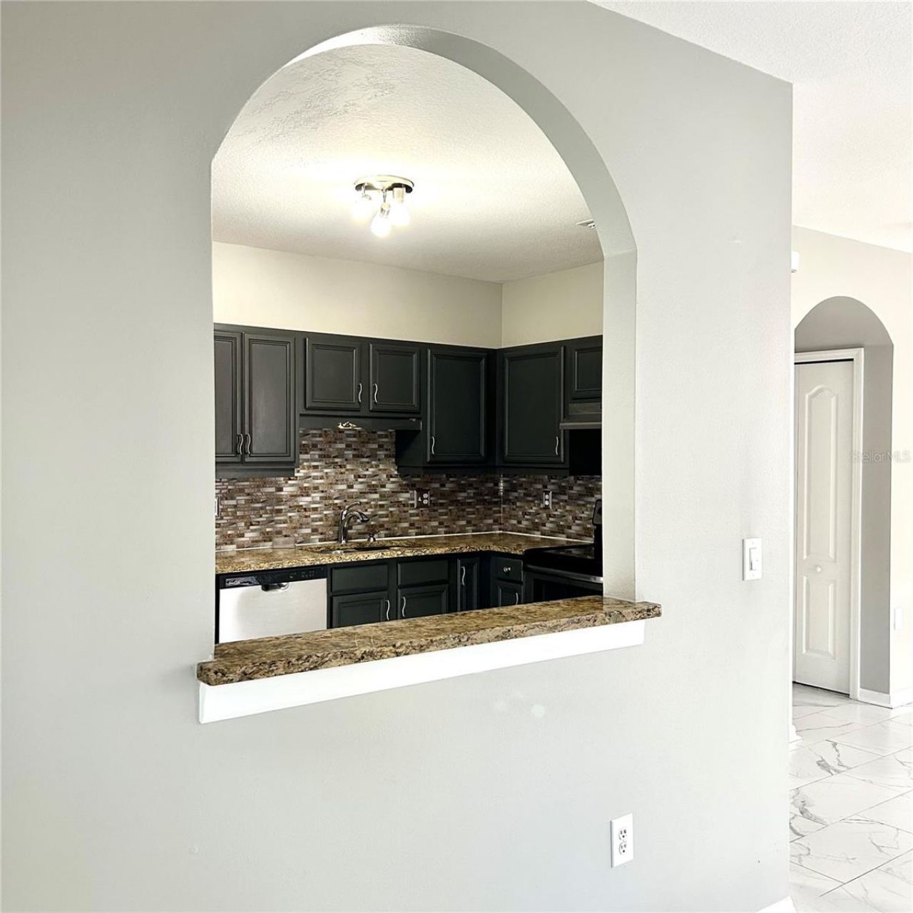 504 Maple Pointe Drive, Seffner, FL 33584 Photo