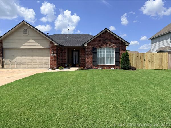 19709 E 39th Street S, Broken Arrow, OK 74014
