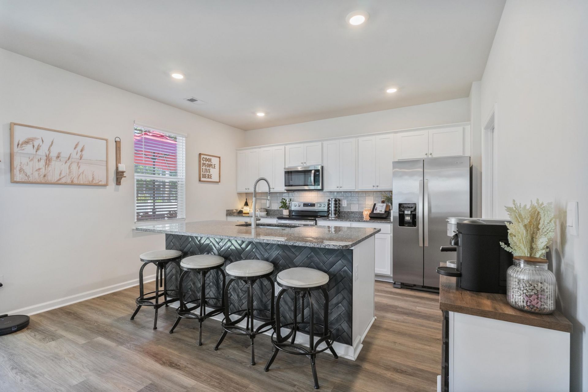 1070 Sennema Circle Photo 10