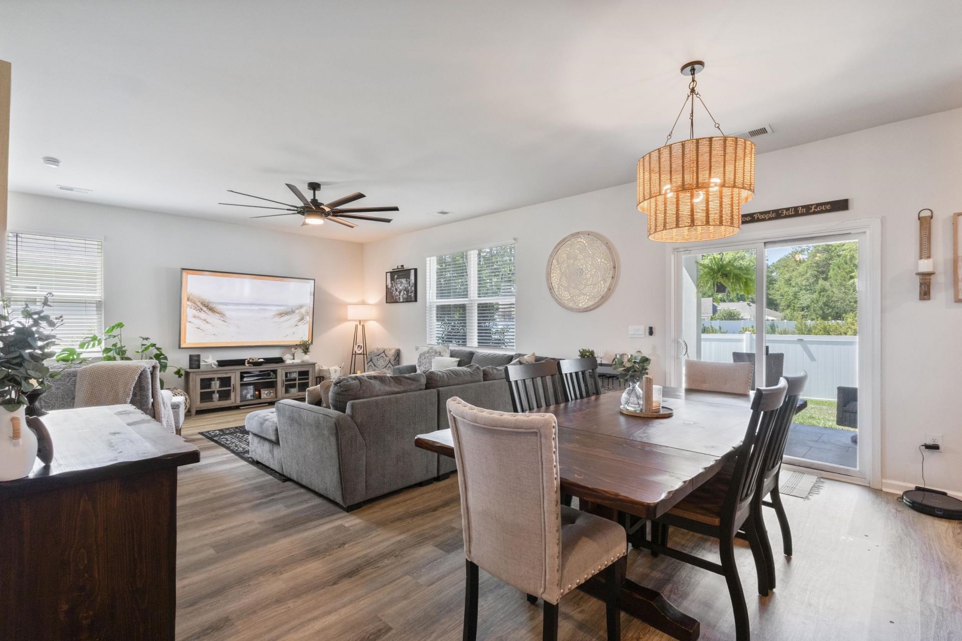 1070 Sennema Circle Photo 21