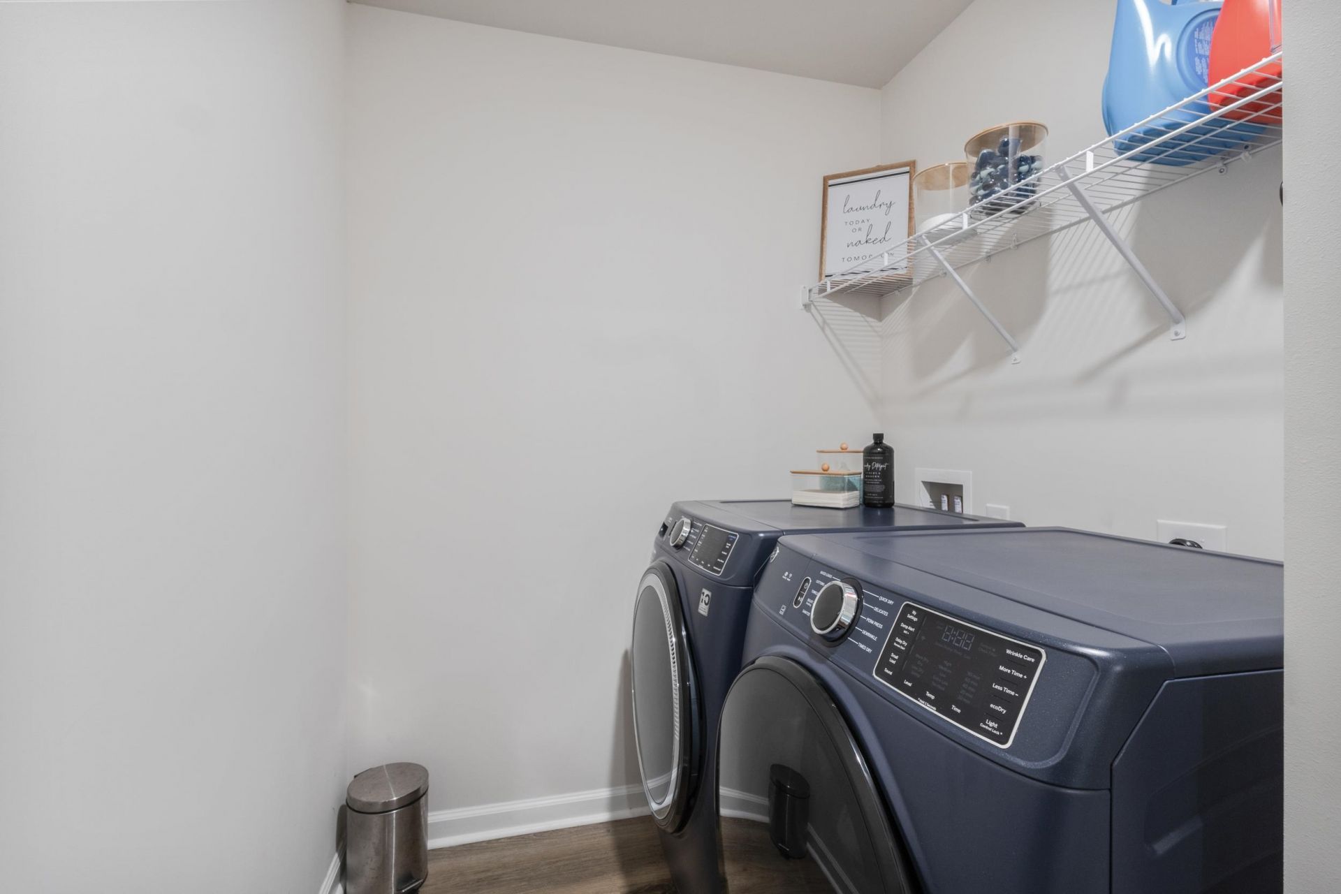 1070 Sennema Circle Photo 35