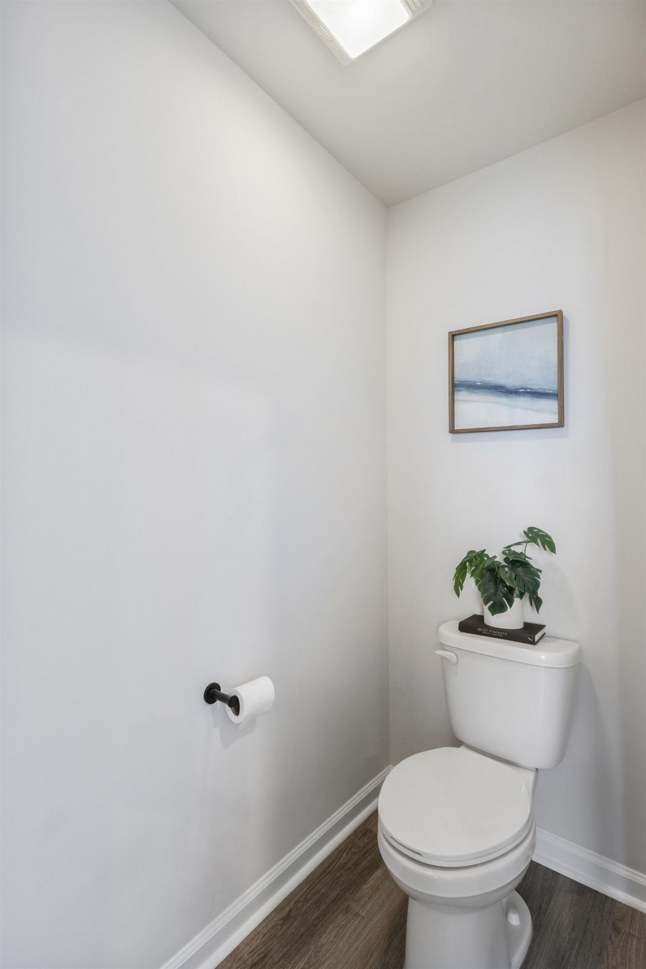 1070 Sennema Circle Photo 36
