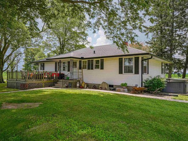 1610 1800th Street, Lincoln, IL 62656