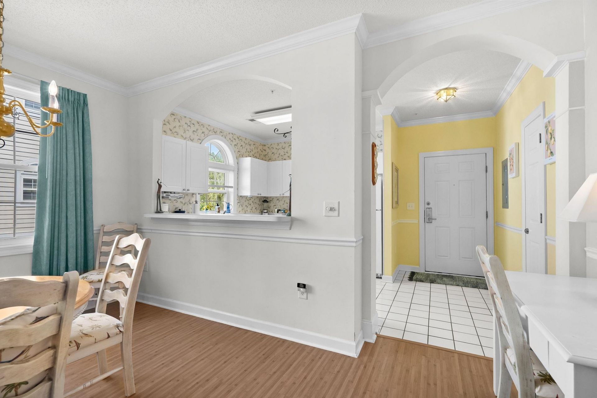 5825 Catalina Dr.  Photo 12