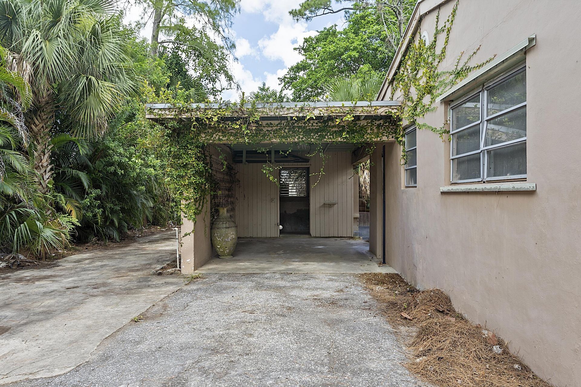 799 Ivory Lane, Haverhill, FL 33415 Photo