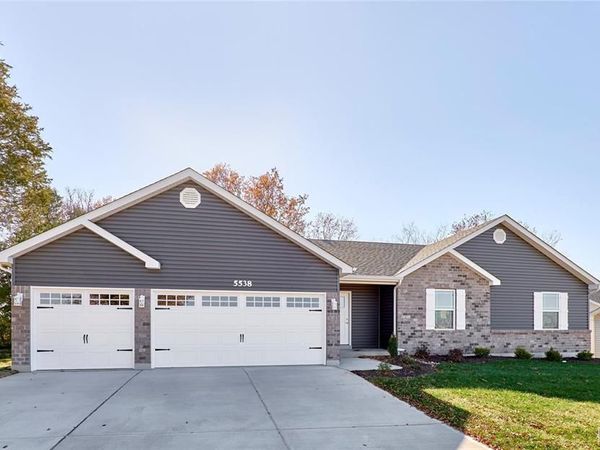 5538 Autumn Trace Parkway , Wentzville, MO 63385
