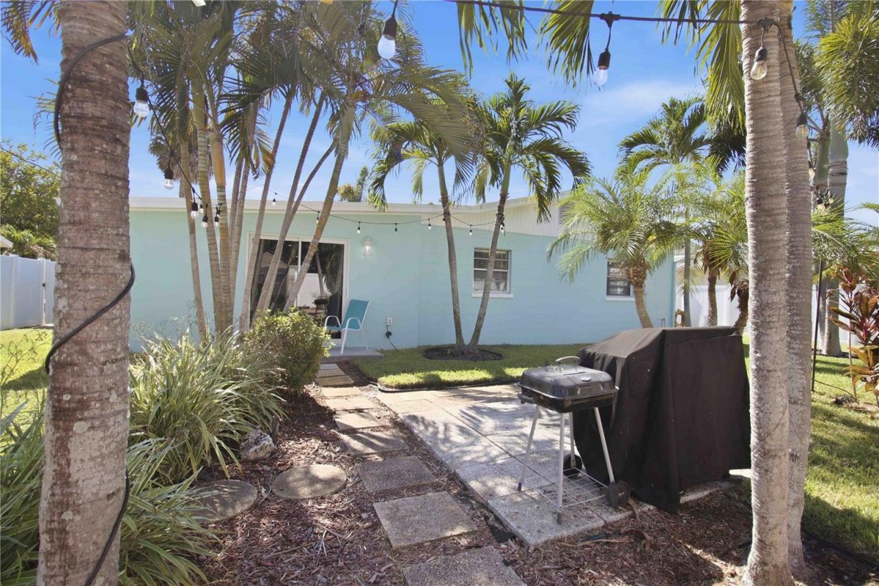 6116 Dartmouth Drive, Bradenton, FL 34207 Photo