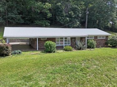 3590 KY-638, Manchester, KY 40962