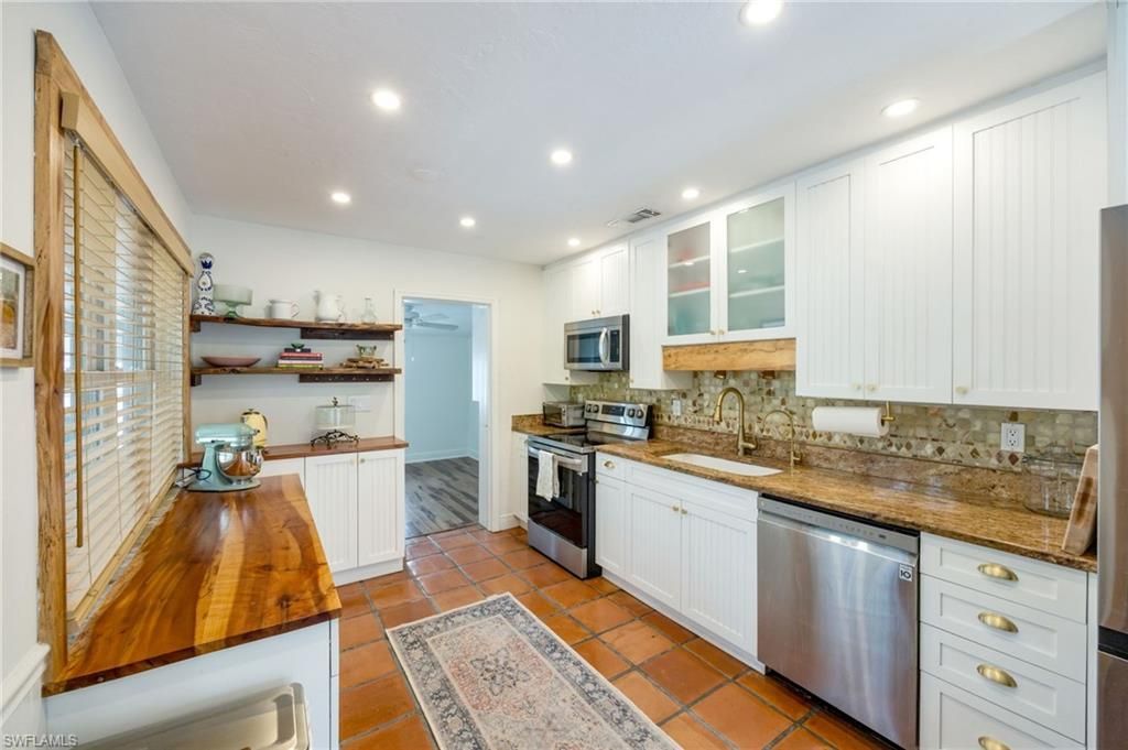 1248 Frank Whiteman Blvd, Naples, FL 34103 Photo