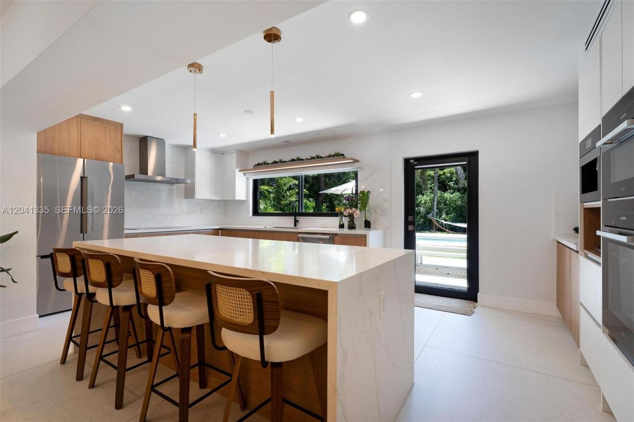 360 NE 91st St , Miami Shores, FL 33138 Photo