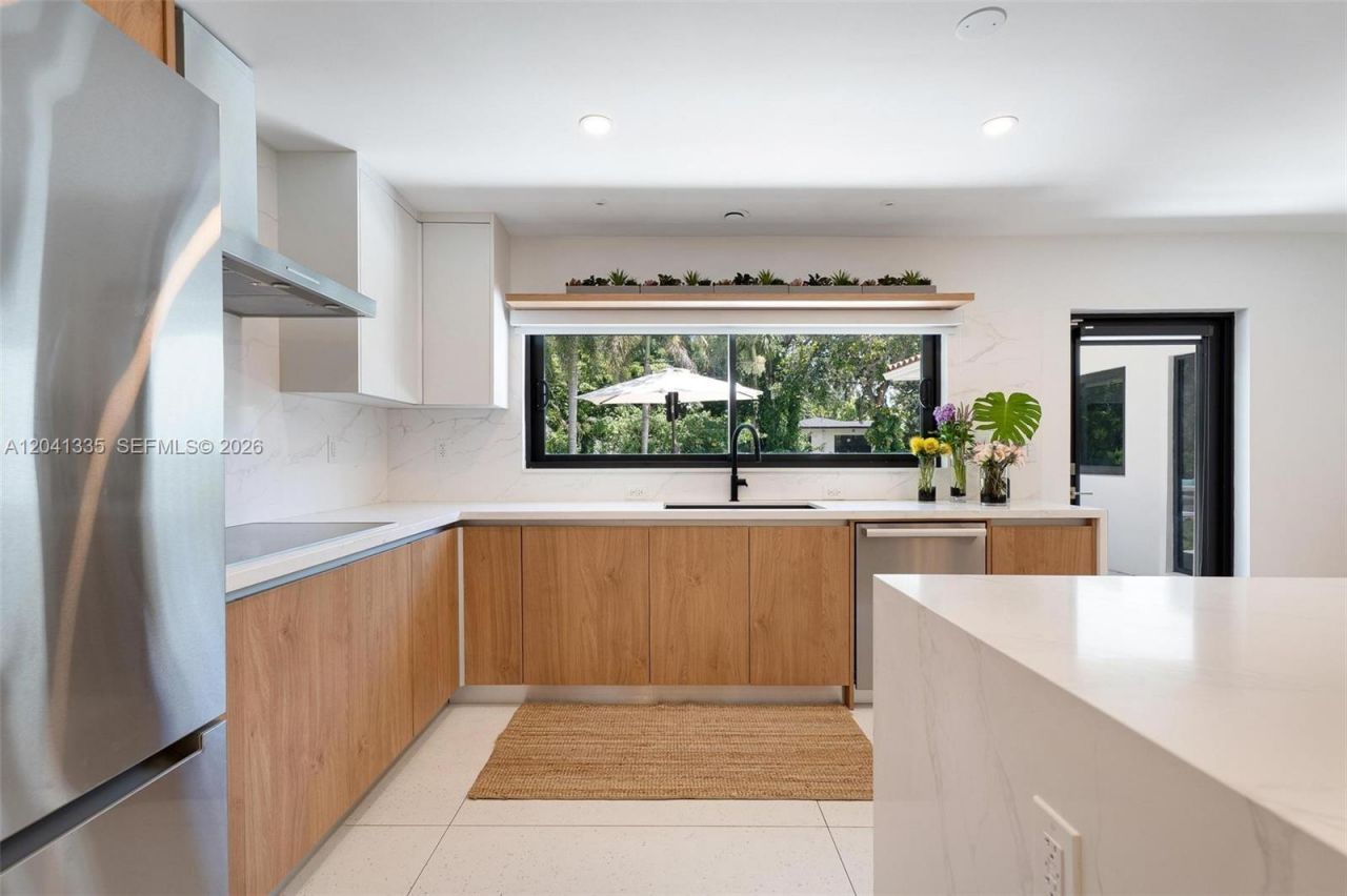 360 NE 91st St , Miami Shores, FL 33138 Photo
