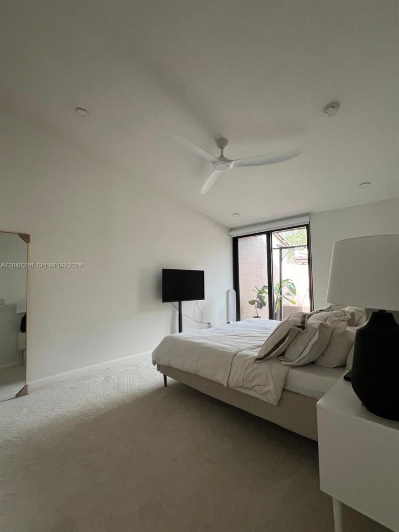 1269 NW 123rd Ave, Pembroke Pines, FL 33026 Photo