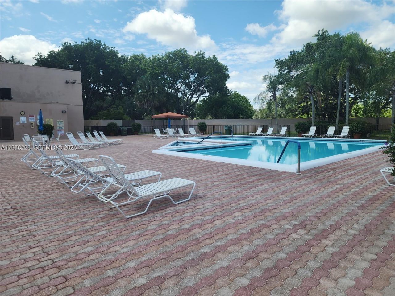 1269 NW 123rd Ave, Pembroke Pines, FL 33026 Photo